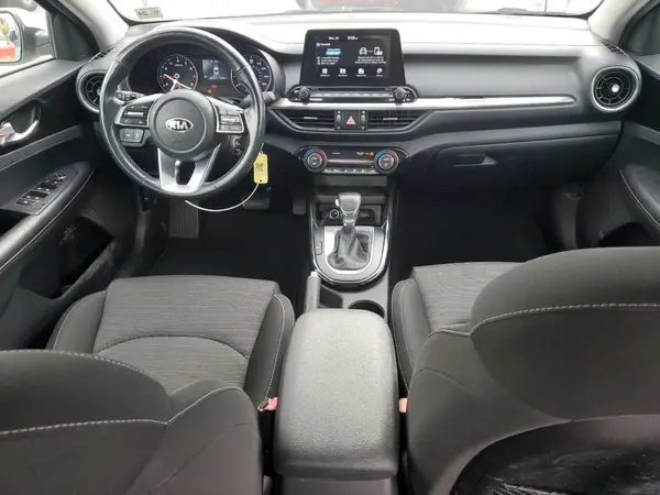 3KPF34AD1KE005731 2019 KIA FORTE - Image 8
