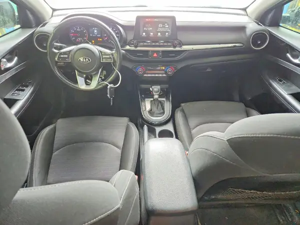 3KPF34AD1KE005938 2019 KIA FORTE - Image 8