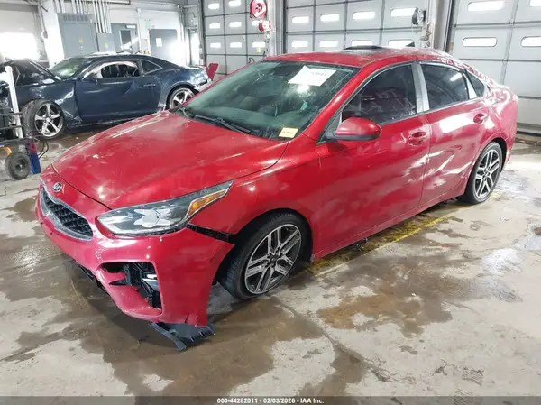 3KPF34AD1KE013828 2019 KIA FORTE - Image 2