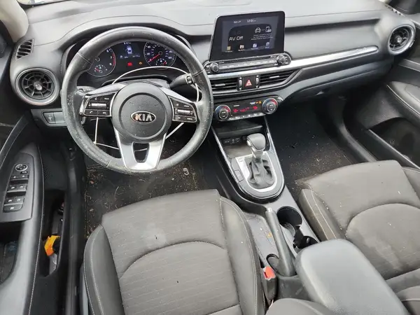 3KPF34AD1KE015482 2019 KIA FORTE - Image 8