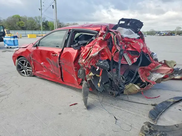 3KPF34AD1KE015708 2019 KIA FORTE - Image 2