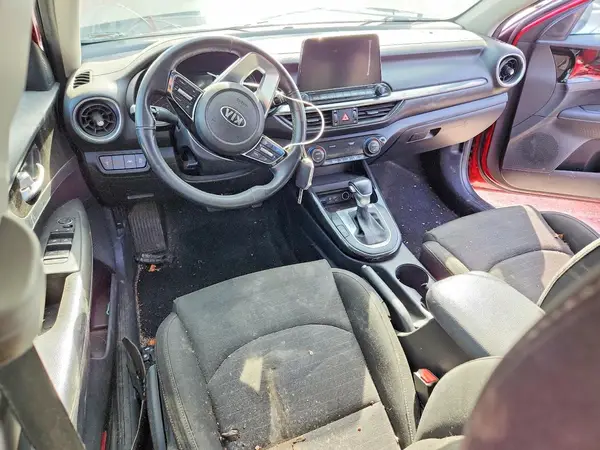 3KPF34AD1KE015708 2019 KIA FORTE - Image 8