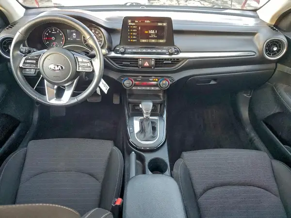 3KPF34AD1KE015885 2019 KIA FORTE - Image 8