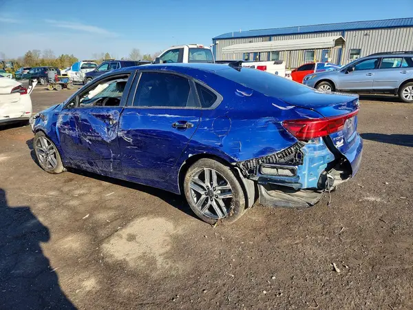 3KPF34AD1KE017555 2019 KIA FORTE - Image 2