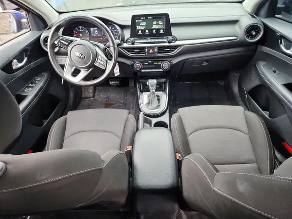 3KPF34AD1KE018236 2019 KIA FORTE - Image 8
