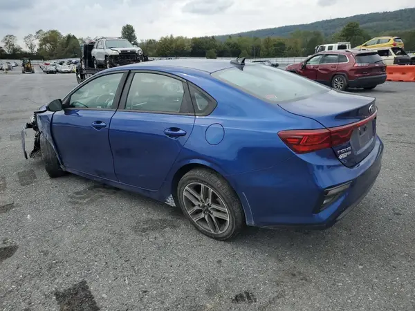 3KPF34AD1KE021184 2019 KIA FORTE - Image 2
