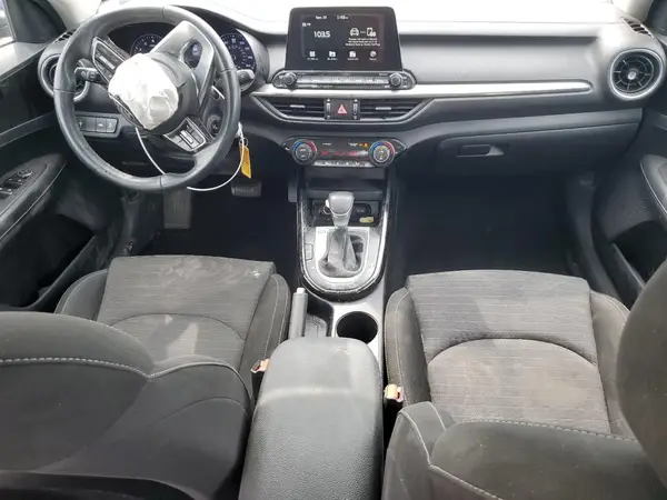3KPF34AD1KE021184 2019 KIA FORTE - Image 8