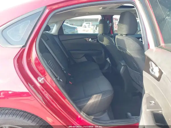 3KPF34AD1KE022495 2019 KIA FORTE - Image 8