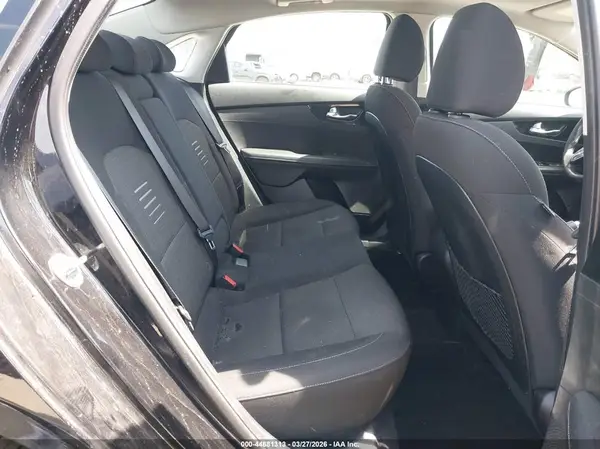3KPF34AD1KE022948 2019 KIA FORTE - Image 8