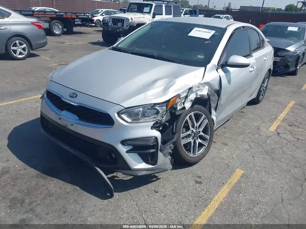 3KPF34AD1KE026515 2019 KIA FORTE - Image 2