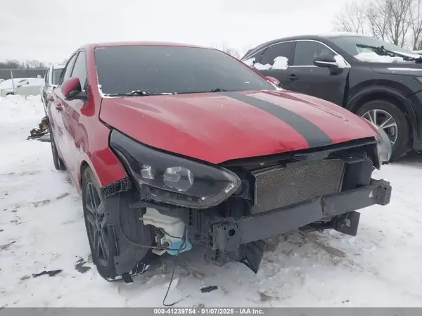 3KPF34AD1KE028622 2019 KIA FORTE - Image 1