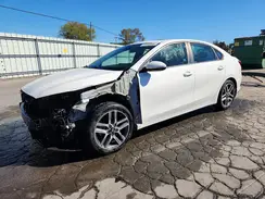 3KPF34AD1KE037417 2019 KIA FORTE
