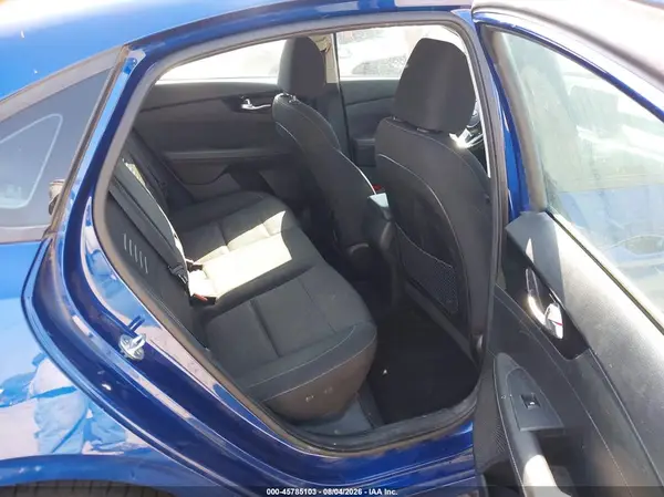 3KPF34AD1KE049793 2019 KIA FORTE - Image 8