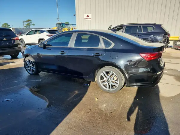 3KPF34AD1KE065377 2019 KIA FORTE - Image 2