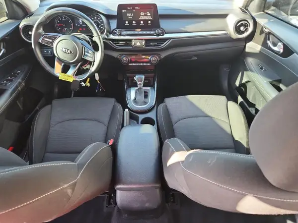 3KPF34AD1KE065377 2019 KIA FORTE - Image 8