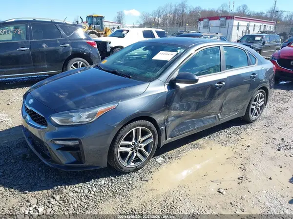 3KPF34AD1KE070594 2019 KIA FORTE - Image 2