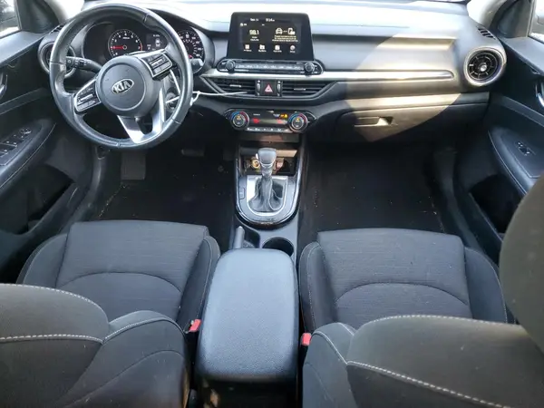 3KPF34AD1KE074063 2019 KIA FORTE - Image 8