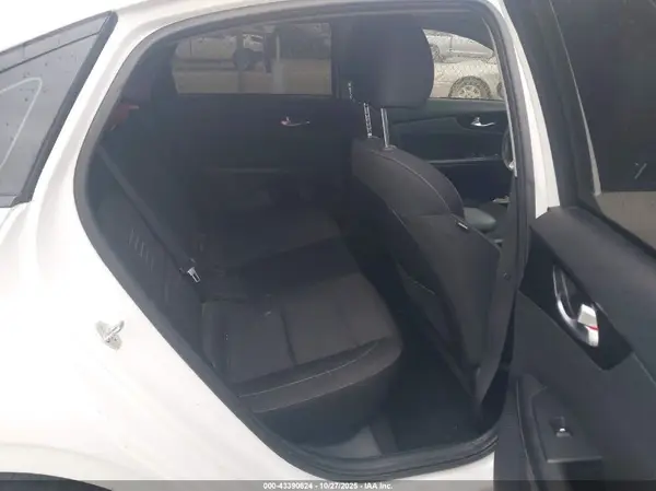 3KPF34AD1KE094054 2019 KIA FORTE - Image 8