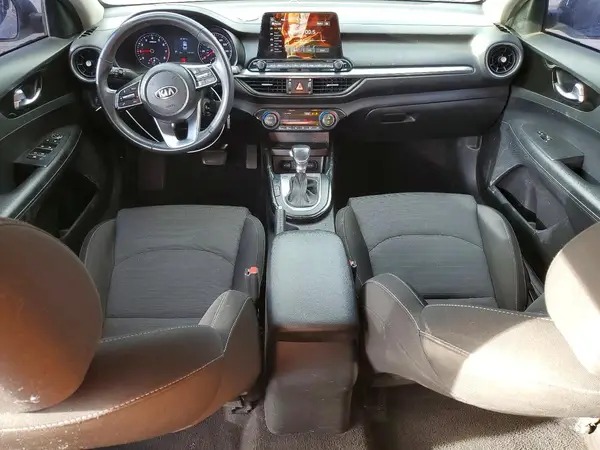 3KPF34AD1KE110141 2019 KIA FORTE - Image 8