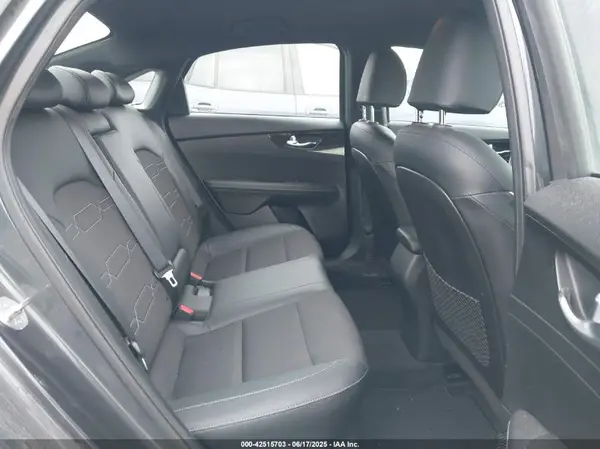 3KPF34AD1LE139608 2020 KIA FORTE - Image 8
