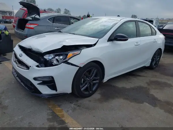 3KPF34AD1LE251194 2020 KIA FORTE - Image 2