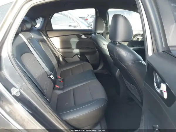 3KPF34AD1LE259988 2020 KIA FORTE - Image 8