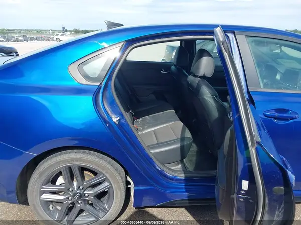 3KPF34AD1ME263749 2021 KIA FORTE - Image 8
