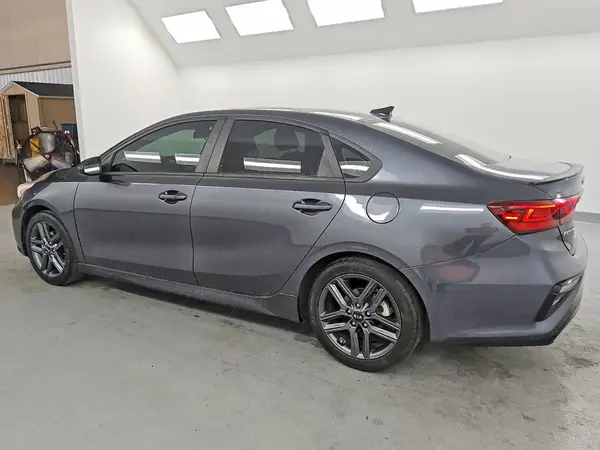3KPF34AD1ME269390 2021 KIA FORTE - Image 2