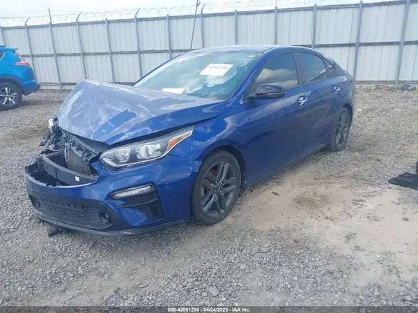 3KPF34AD1ME278588 2021 KIA FORTE - Image 2