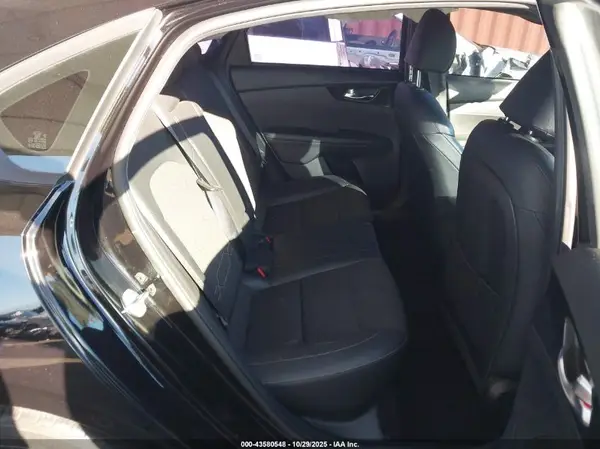 3KPF34AD1ME320810 2021 KIA FORTE - Image 8