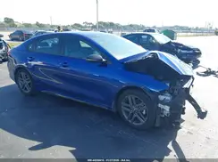 3KPF34AD1ME327000 2021 KIA FORTE