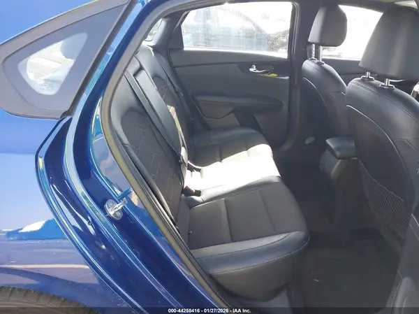 3KPF34AD1ME327000 2021 KIA FORTE - Image 8
