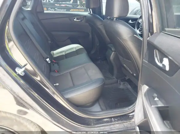 3KPF34AD1ME329135 2021 KIA FORTE - Image 8