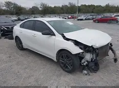 3KPF34AD1ME368002 2021 KIA FORTE