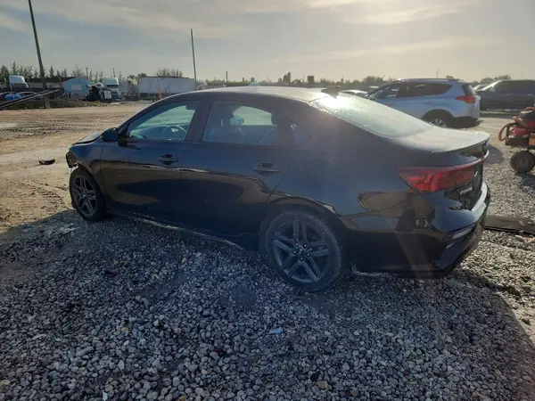 3KPF34AD1ME374902 2021 KIA FORTE - Image 2