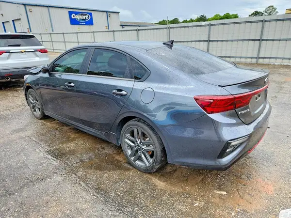 3KPF34AD1ME383678 2021 KIA FORTE - Image 2