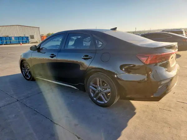 3KPF34AD1ME399928 2021 KIA FORTE - Image 2