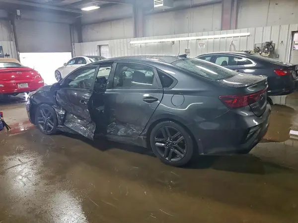 3KPF34AD1ME403069 2021 KIA FORTE - Image 2