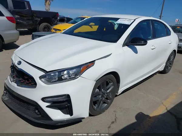 3KPF34AD1ME415139 2021 KIA FORTE - Image 2