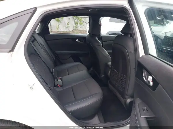 3KPF34AD1ME420292 2021 KIA FORTE - Image 8