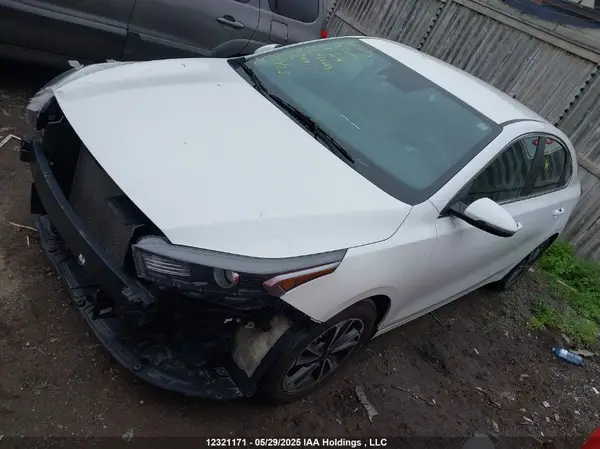 3KPF34AD1NE480669 2022 KIA FORTE - Image 2
