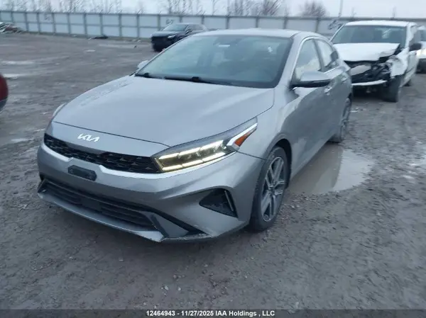3KPF34AD1NE523780 2022 KIA FORTE - Image 2