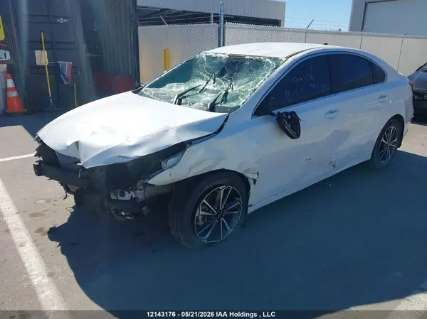 3KPF34AD1NE533323 2022 KIA FORTE - Image 2
