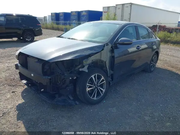 3KPF34AD1PE599681 2023 KIA FORTE - Image 2