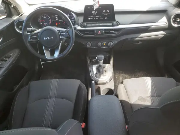 3KPF34AD1PE615989 2023 KIA FORTE - Image 8