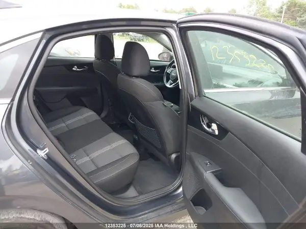 3KPF34AD1PE624546 2023 KIA FORTE - Image 8