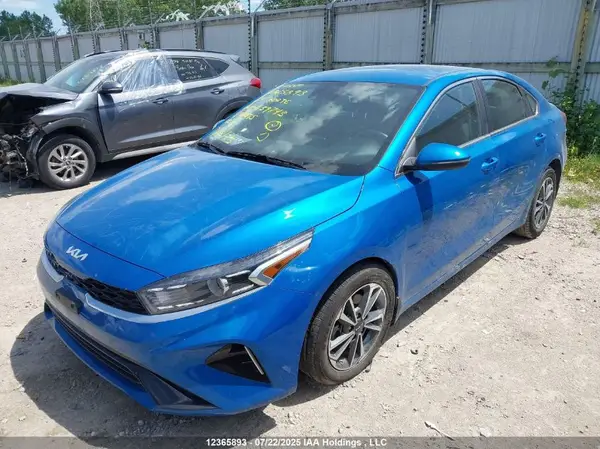 3KPF34AD1PE639743 2023 KIA FORTE - Image 2