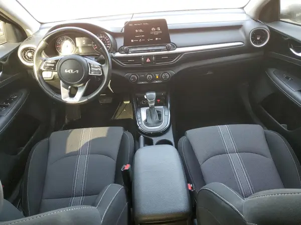 3KPF34AD1RE805438 2024 KIA FORTE - Image 8