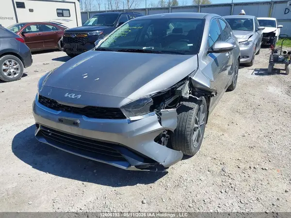 3KPF34AD1RE806900 2024 KIA FORTE - Image 2