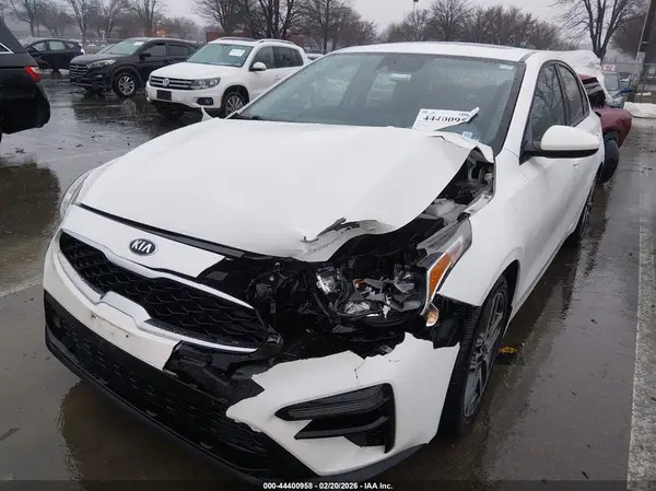 3KPF34AD2KE016446 2019 KIA FORTE - Image 2